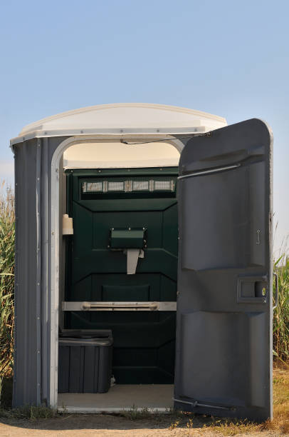 Portable Toilet Options We Offer in Silver Ridge, NJ